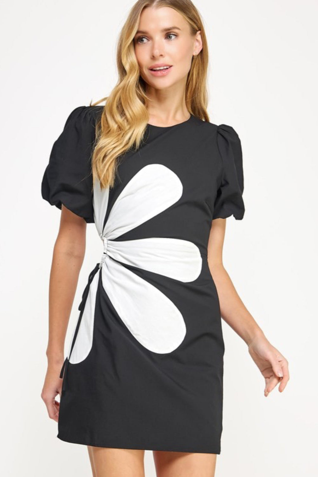 Side Cut-Out Flower Mini Black/White / Small Side Cut-Out Flower Mini Black/White / Small