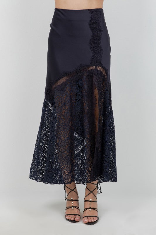 Daytime Lace Skirt