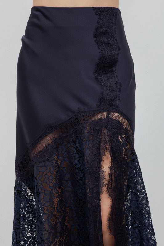 Daytime Lace Skirt