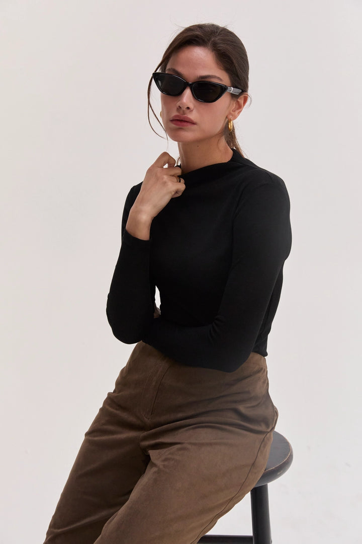 Ovalia Mock Neck Top