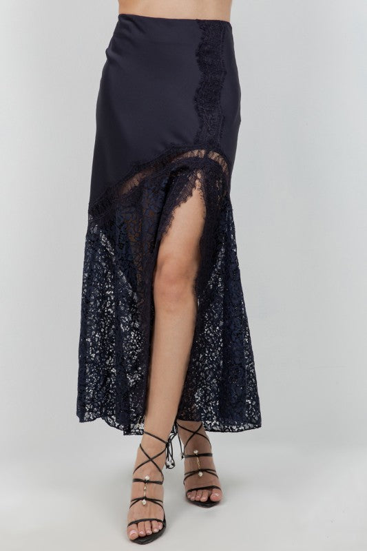 Daytime Lace Skirt
