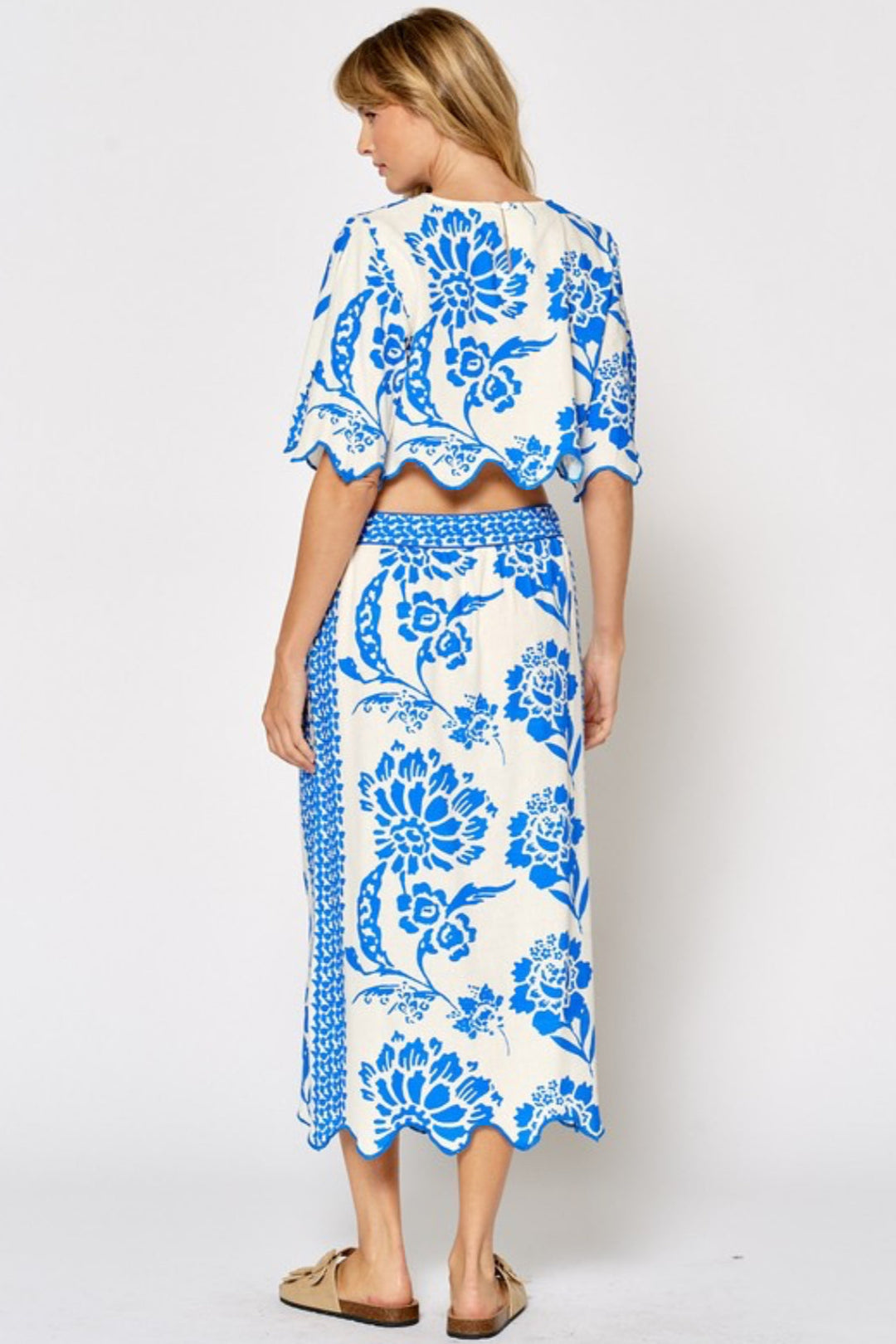 Solana Wavy Hem Top