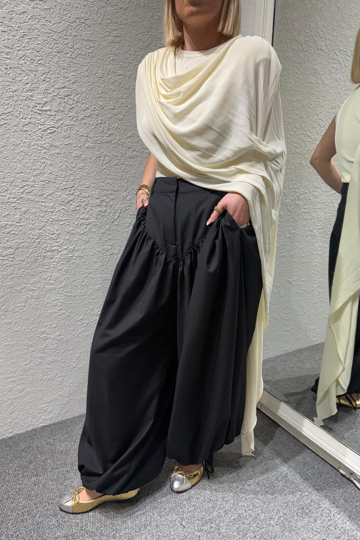 Mia Aladdin Bottoms