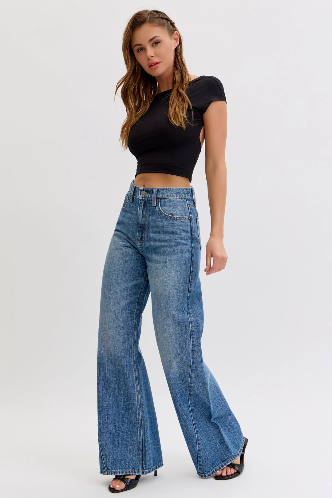 Carmine Jeans with Curved Side Seam