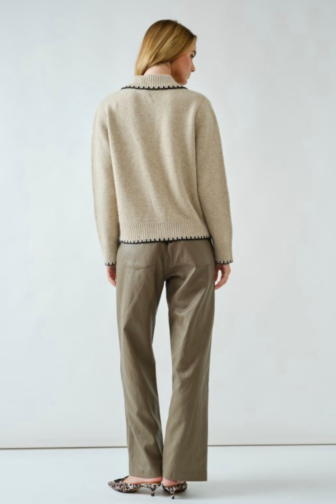 Stay Elite Contrast Stitching Sweater Cardigan